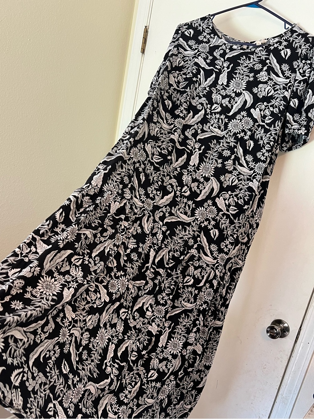 Terra & Sky Black and White Floral Maxi Dress